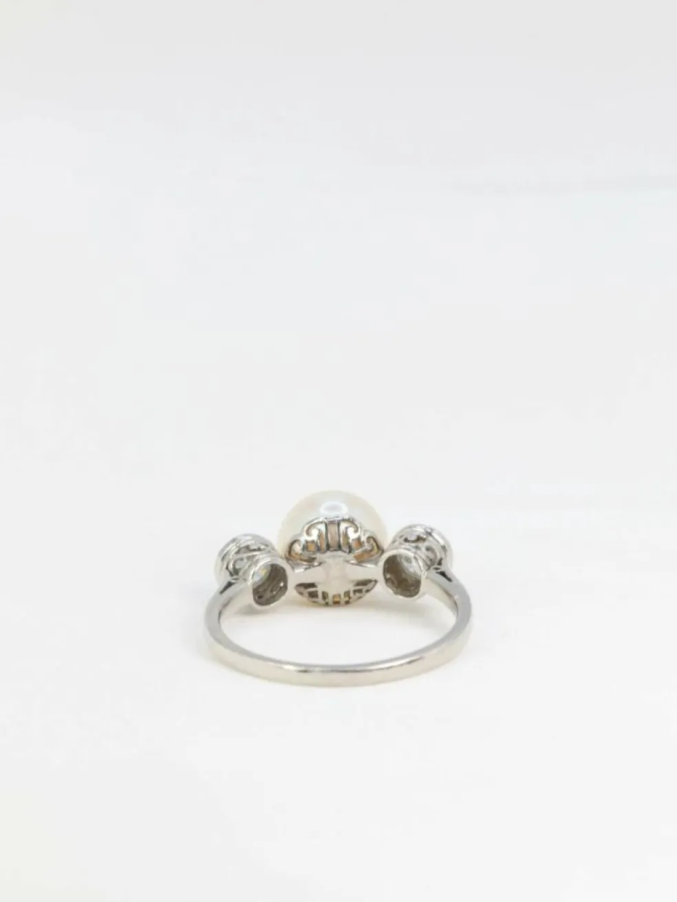 Bague Trilogie Platine, Perle et Diamants