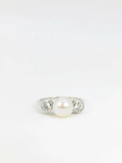 Bague Trilogie Platine, Perle et Diamants