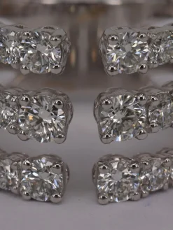 Bague triple rang diamants ronds