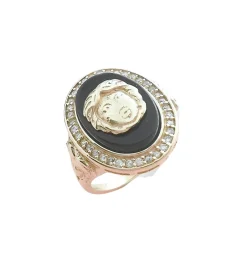 Bague tête de Gorgone sur Onyx