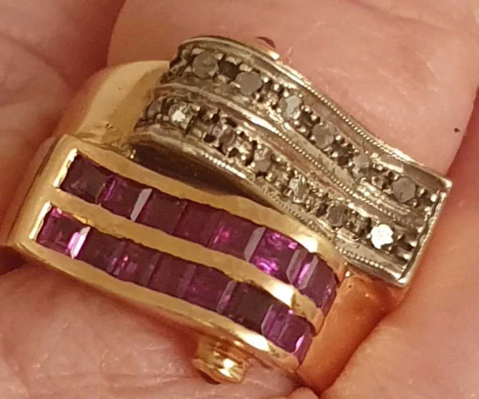 Bague "Vague" 2 Ors Rubis Diamants
