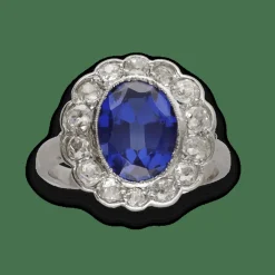 Bague vers 1930 en Or gris 18k et platine avec verneuil et diamants. taille 55.