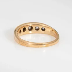 Bague victorienne antique à 5 diamants, bande en or jaune 14 carats, taille ancienne