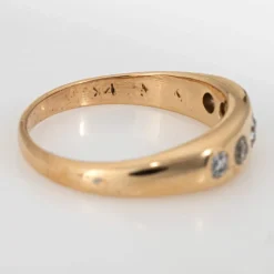 Bague victorienne antique à 5 diamants, bande en or jaune 14 carats, taille ancienne