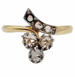 Bague victorienne or, trèfle et diamant taille roses (circa 1880)