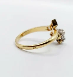 Bague victorienne or, trèfle et diamant taille roses (circa 1880)