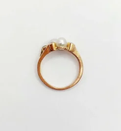 Bague victorienne toi et moi or rose, perles épaulées de diamant (circa 1900)
