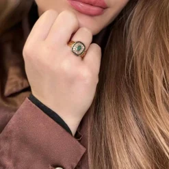 Bague Vintage Art Déco or jaune diamants émeraudes