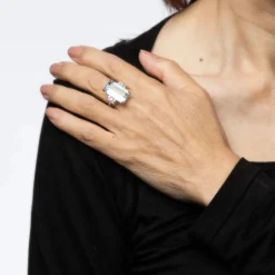Bague vintage avec diamant aigue-marine 11 carats