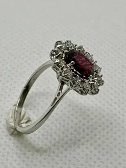 Bague vintage avec rubis et diamants naturels