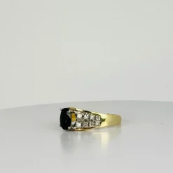 Bague vintage avec saphir et diamants