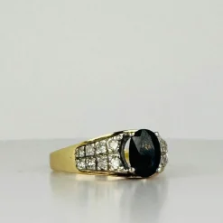 Bague vintage avec saphir et diamants