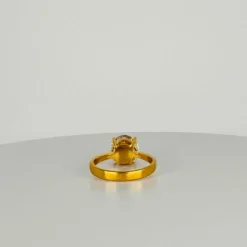 Bague vintage avec spinelle