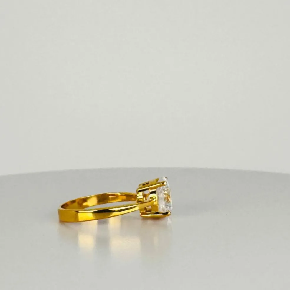 Bague vintage avec spinelle