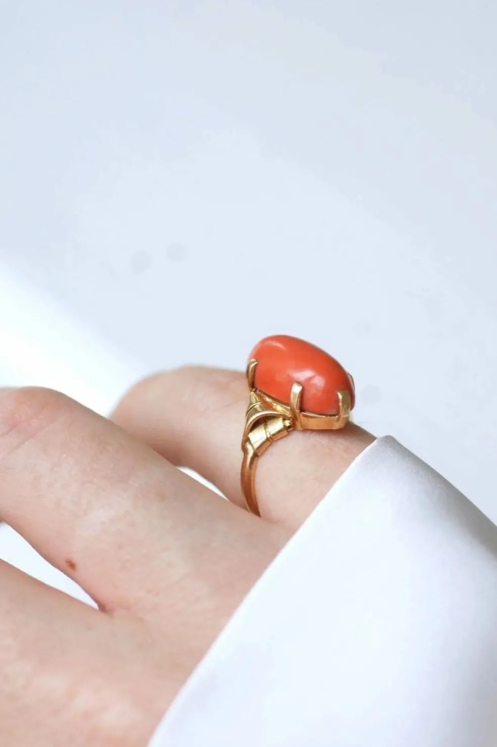 Bague vintage corail sur or