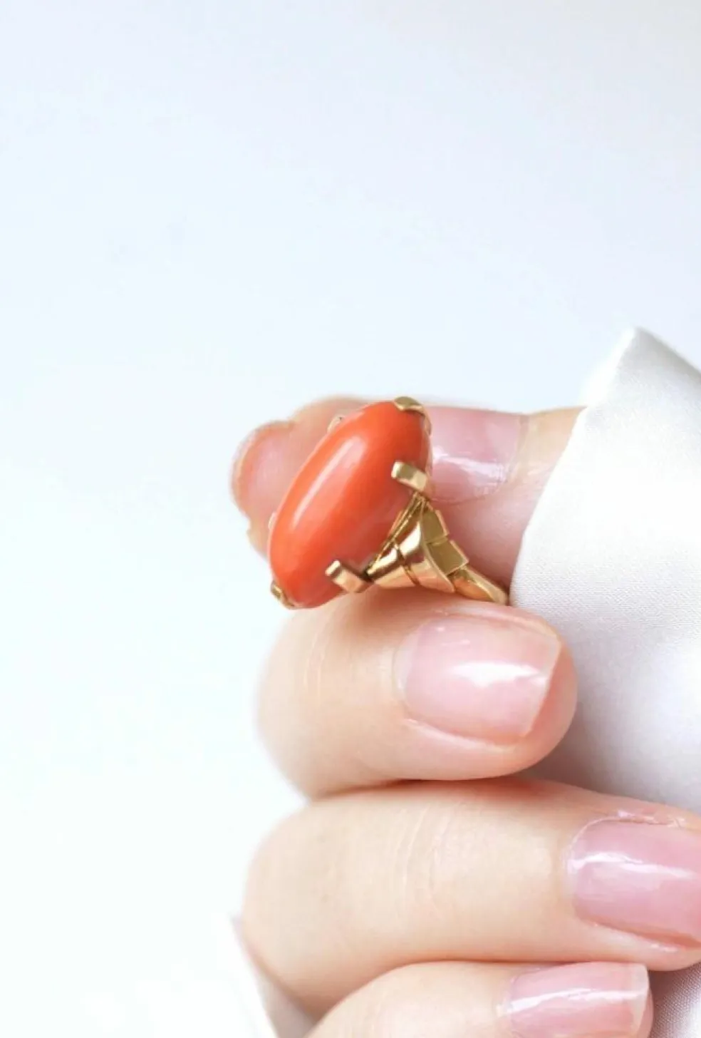 Bague vintage corail sur or