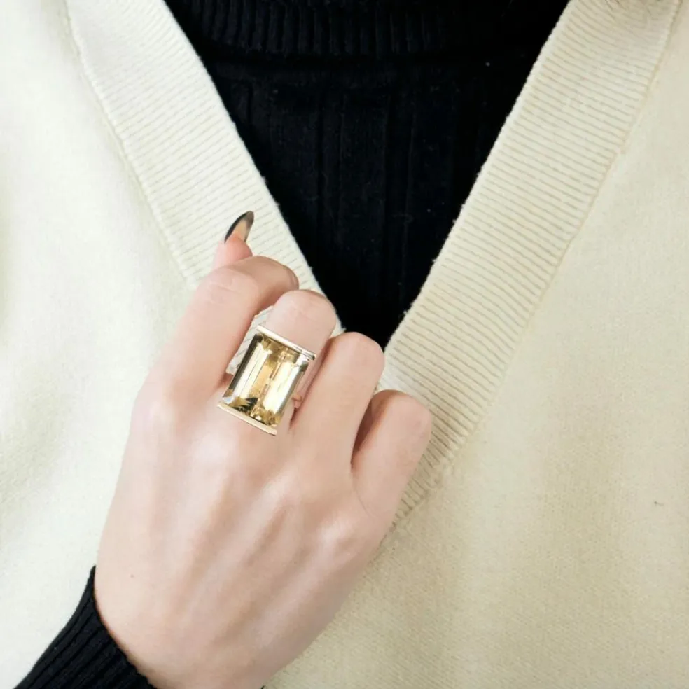 BAGUE VINTAGE DESIGN OR ET CITRINE.
