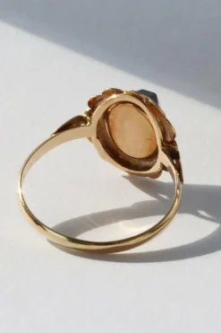 Bague vintage en or 14 carats avec grenat