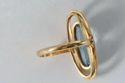 Bague vintage en or 14 carats avec spinelle synthétique