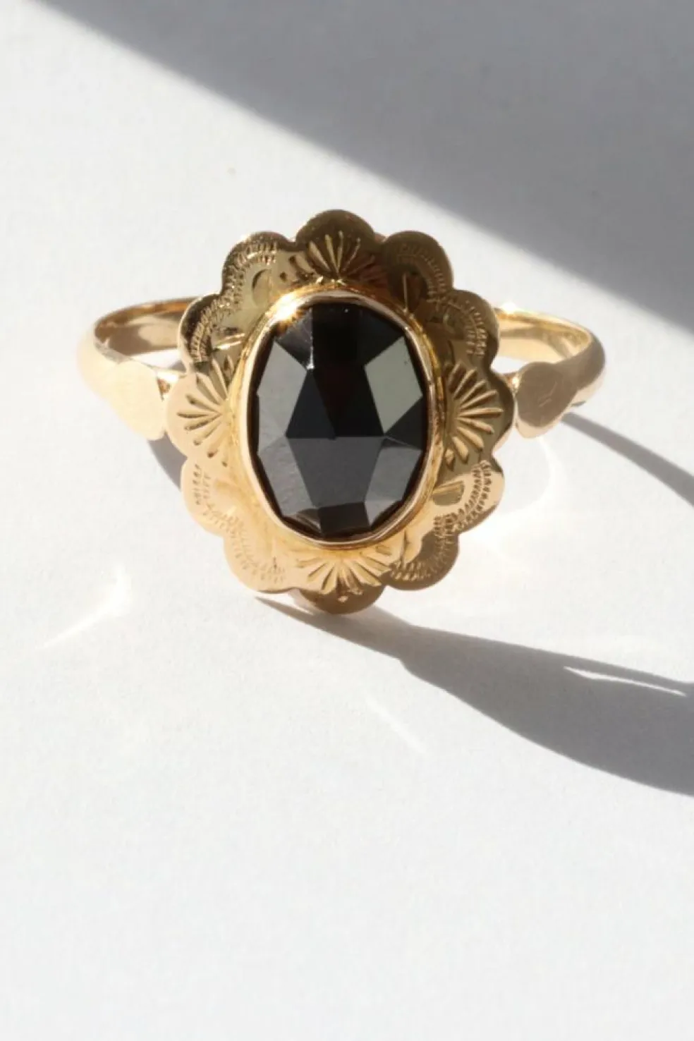 Bague vintage en or 14 carats avec grenat