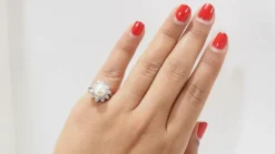 Bague vintage en or blanc, perle de culture et diamants