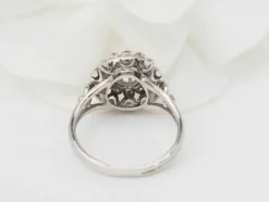 Bague vintage en or blanc, platine et diamants