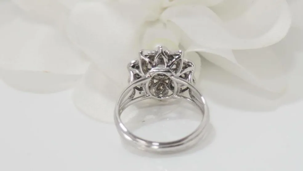 Bague vintage en or blanc, perle de culture et diamants