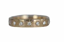 Bague vintage en or jaune et diamants