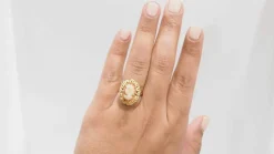 Bague vintage en or jaune et camée