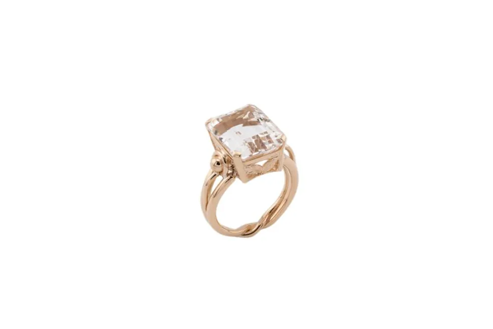 Bague vintage en or rose avec morganite rose pâle