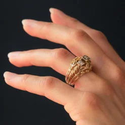 Bague vintage fils d'or rose et diamants