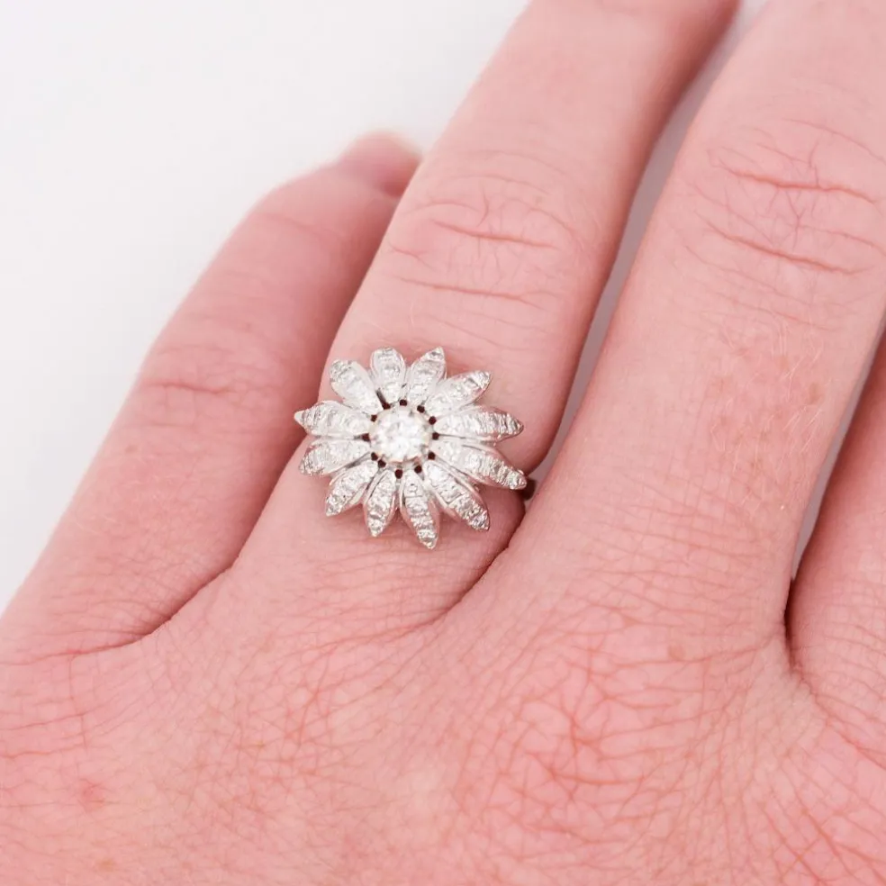 Bague Vintage Fleur Or 18 carats et Diamants