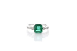 Bague vintage émeraude de 1,90cts