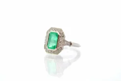 Bague vintage émeraude et diamants