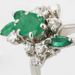 Bague vintage émeraudes et diamants