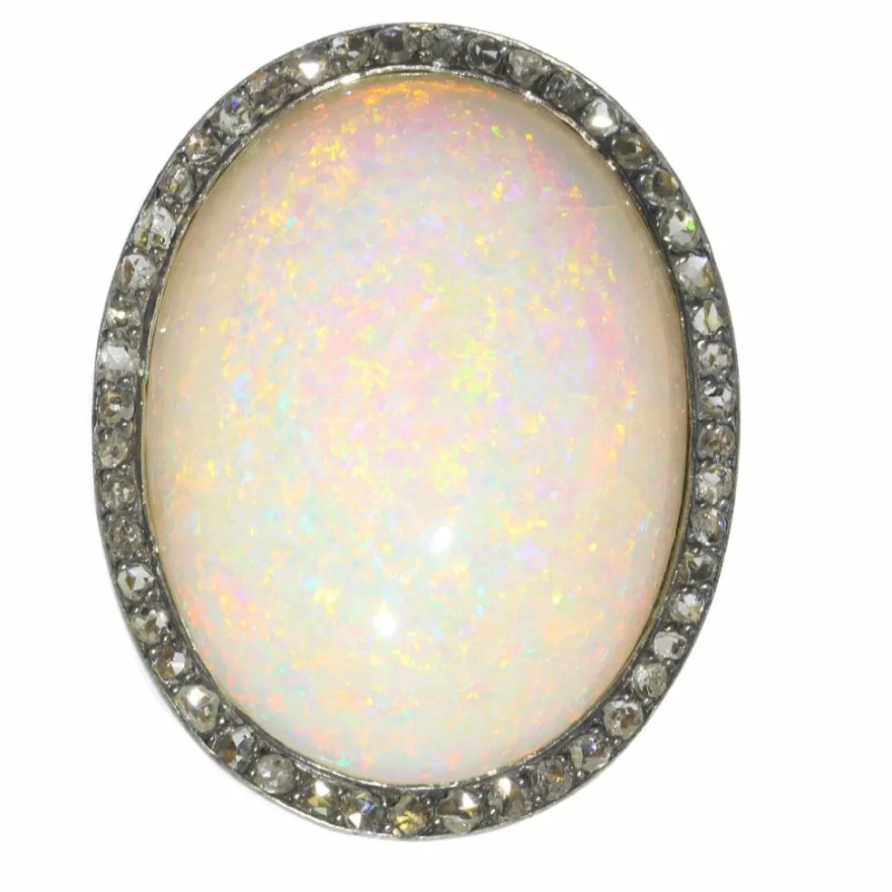 Bague vintage or , opale , diamants