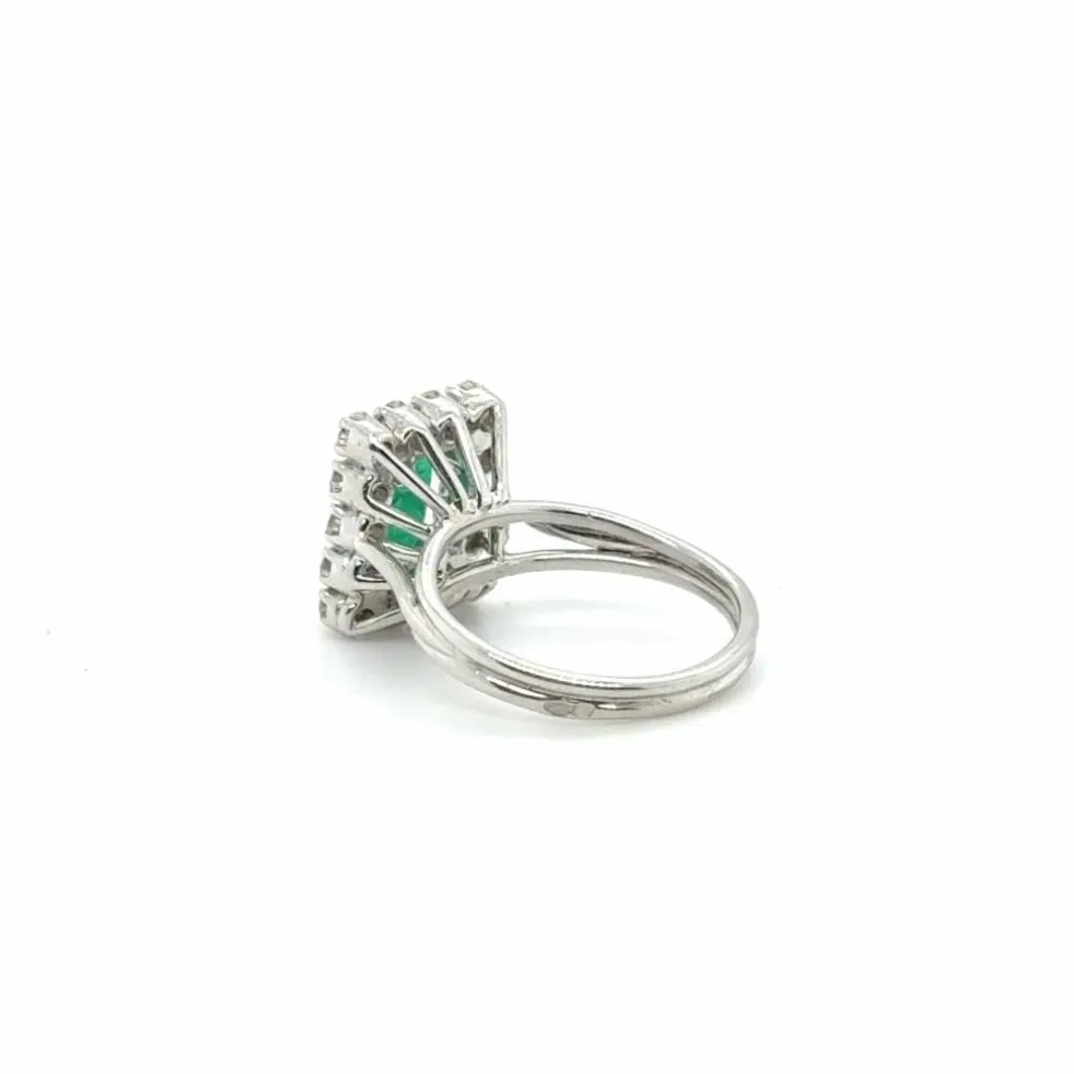 Bague Vintage Or blanc - Emeraude et Diamants