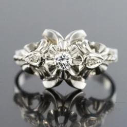 Bague vintage or blanc diamants