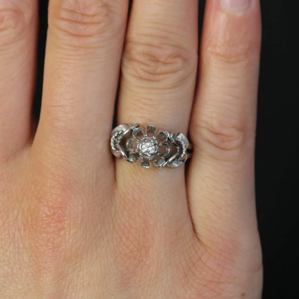 Bague vintage or blanc saphir blanc solitaire