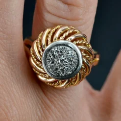 Bague vintage or diamants