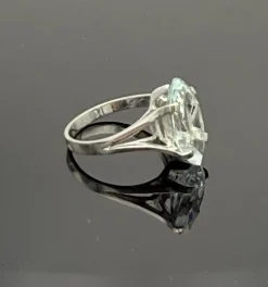 Bague vintage or gris, aigue-marine taille navette