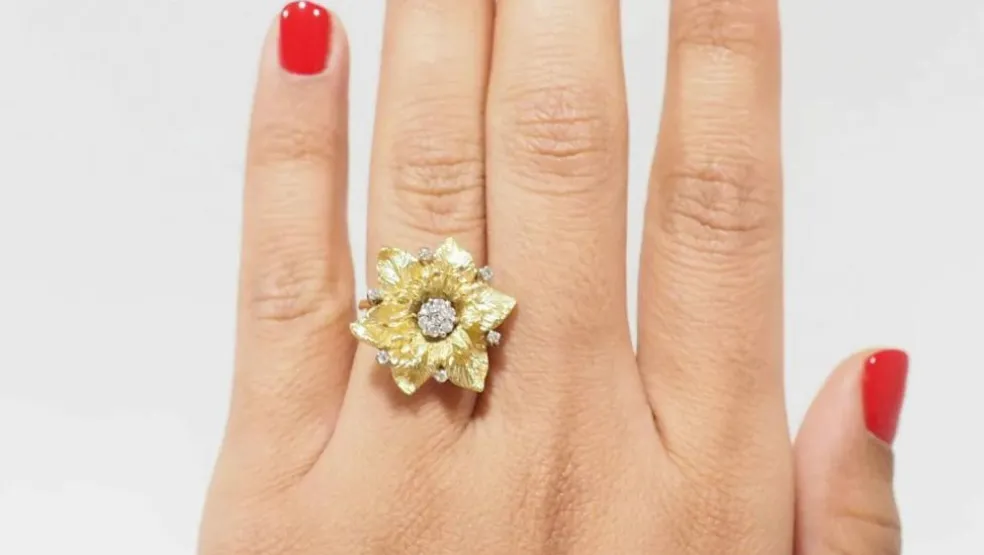 Bague vintage or jaune diamants