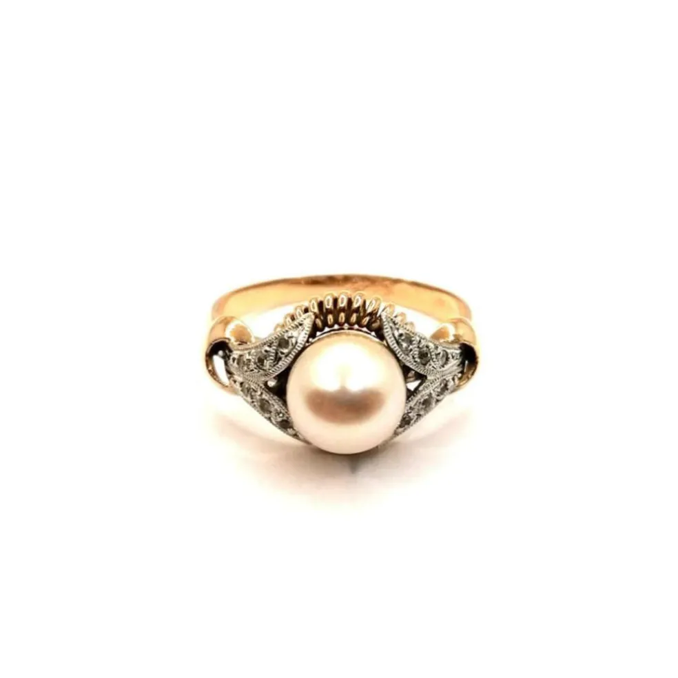 Bague vintage or jaune et perle de culture
