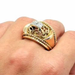 Bague vintage or jaune et diamants