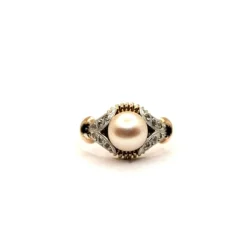 Bague vintage or jaune et perle de culture