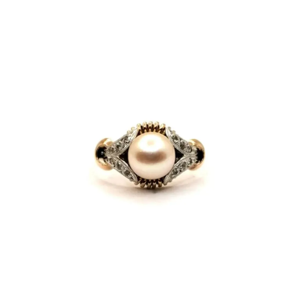 Bague vintage or jaune et perle de culture