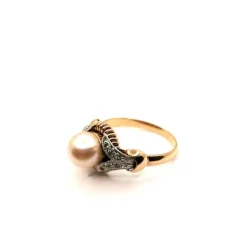 Bague vintage or jaune et perle de culture