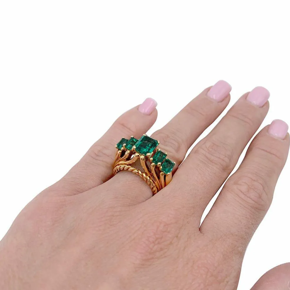 Bague vintage or jaune, émeraudes.
