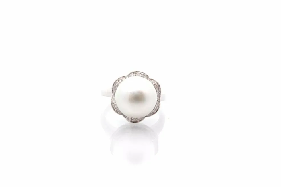 Bague vintage perle des mers du sud et diamants