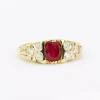 Bague vintage rubis coussin diamants or jaune